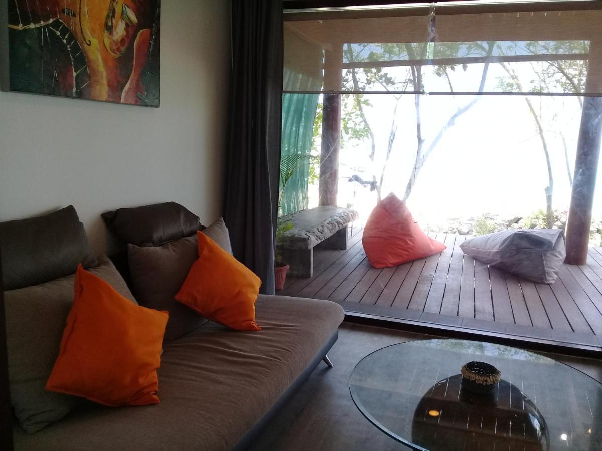 Castaway Surf Retreat 1 Hotel Sekongkang Eksteriør billede