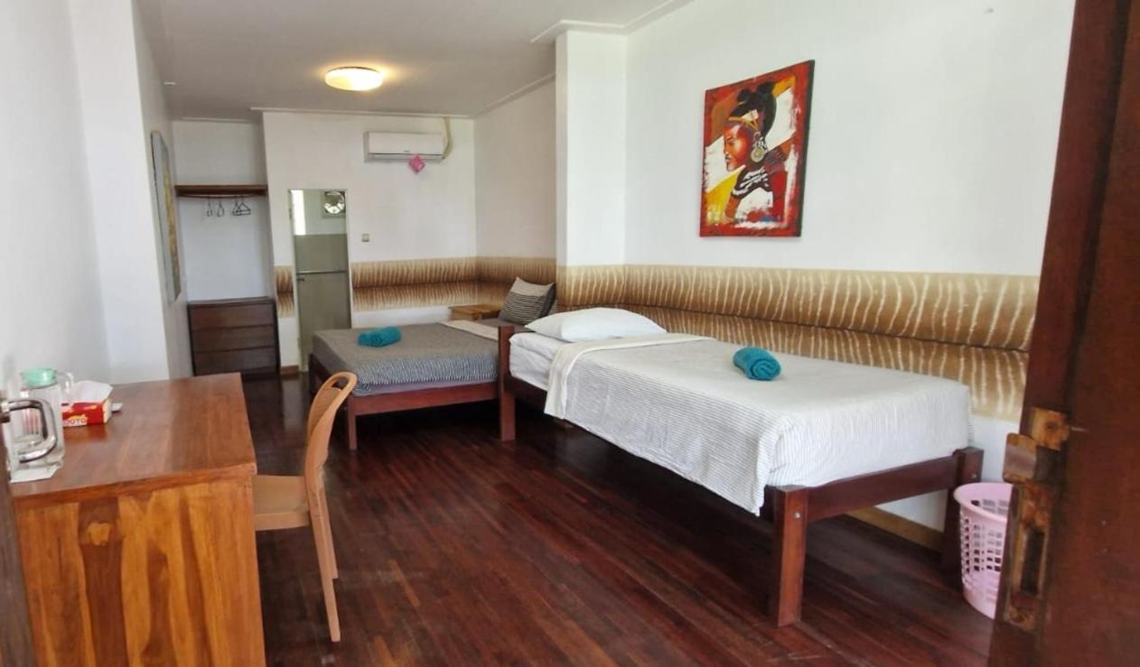 Castaway Surf Retreat 1 Hotel Sekongkang Eksteriør billede