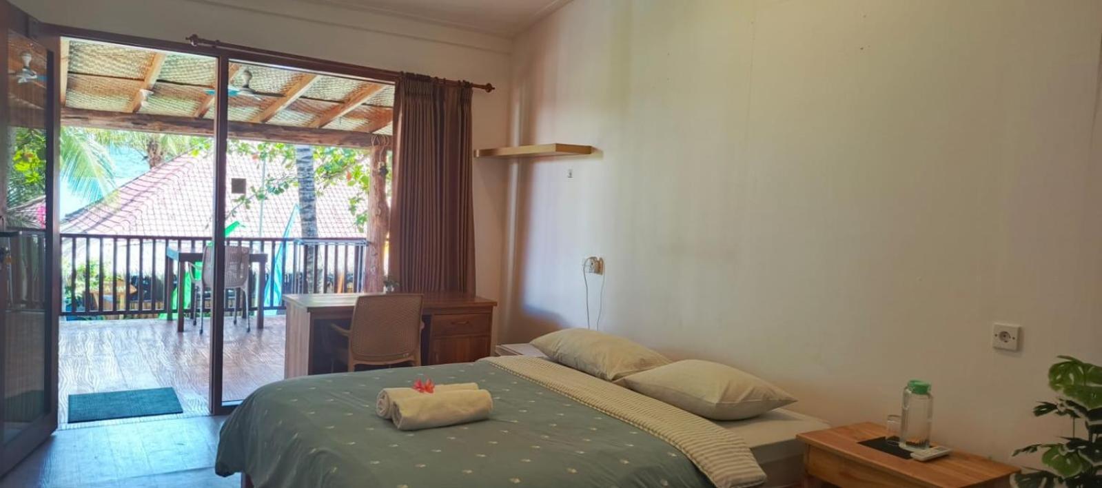 Castaway Surf Retreat 1 Hotel Sekongkang Eksteriør billede